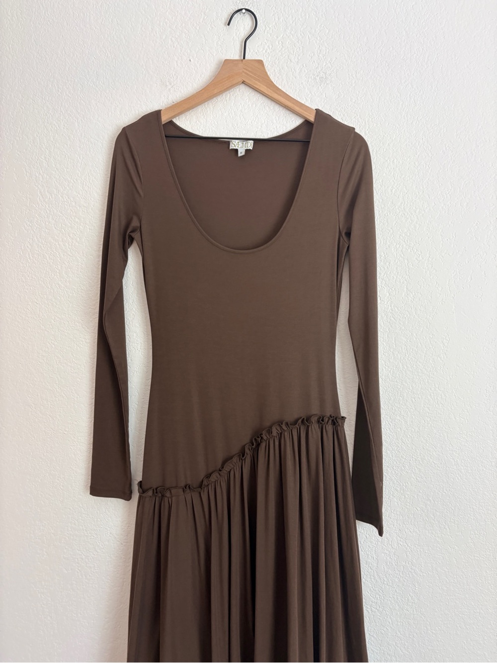 Saemdi Jeanette Chocolate Drop-Waist Midi Dress - Picture 8 of 12